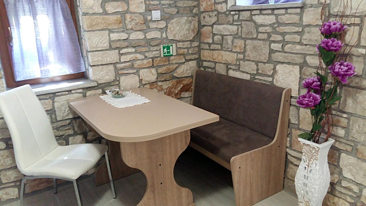 Apartment Rusnjak Novigrad Istria Exterior foto